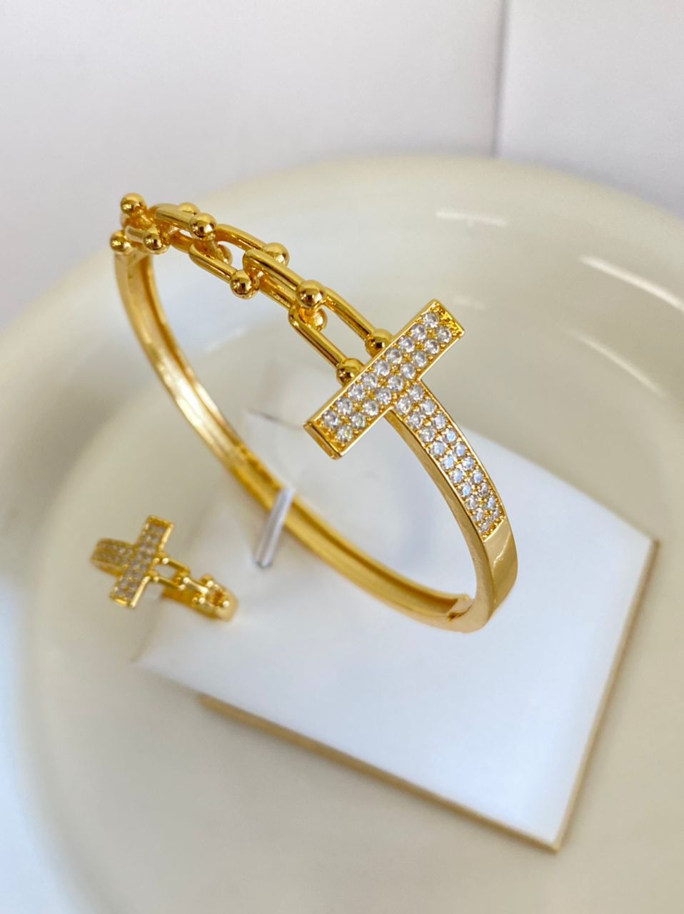 Sets - 2 pieces bracelet and ring T zircon letter