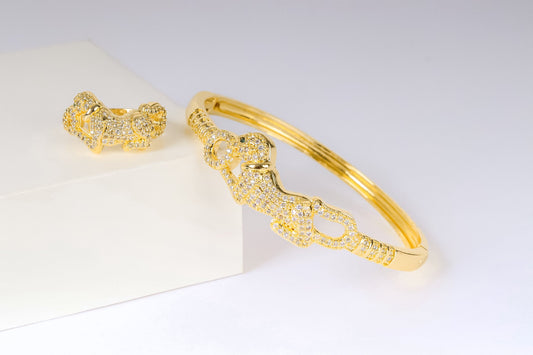 طقم - قطعتين سوار وخاتم مقاس 7 نمر