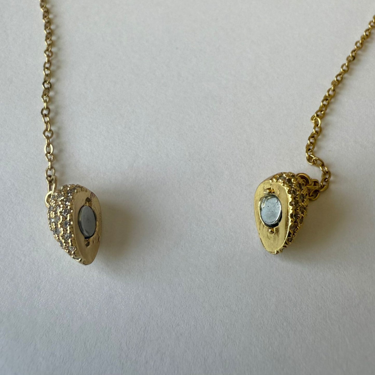 Stainless Steel- Gold necklace magnetic zircon heart