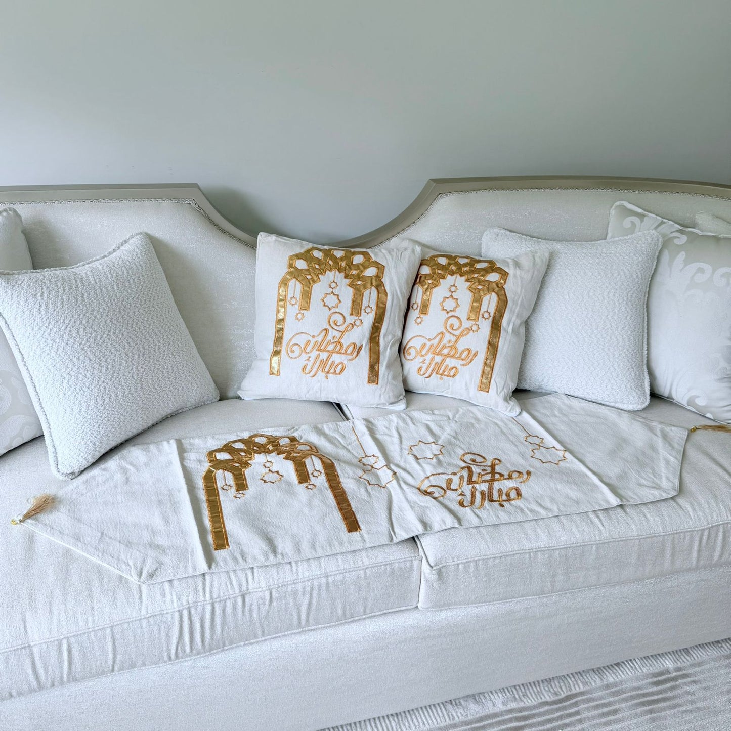 Two pillow case and runner gold Ramadan Mubarak