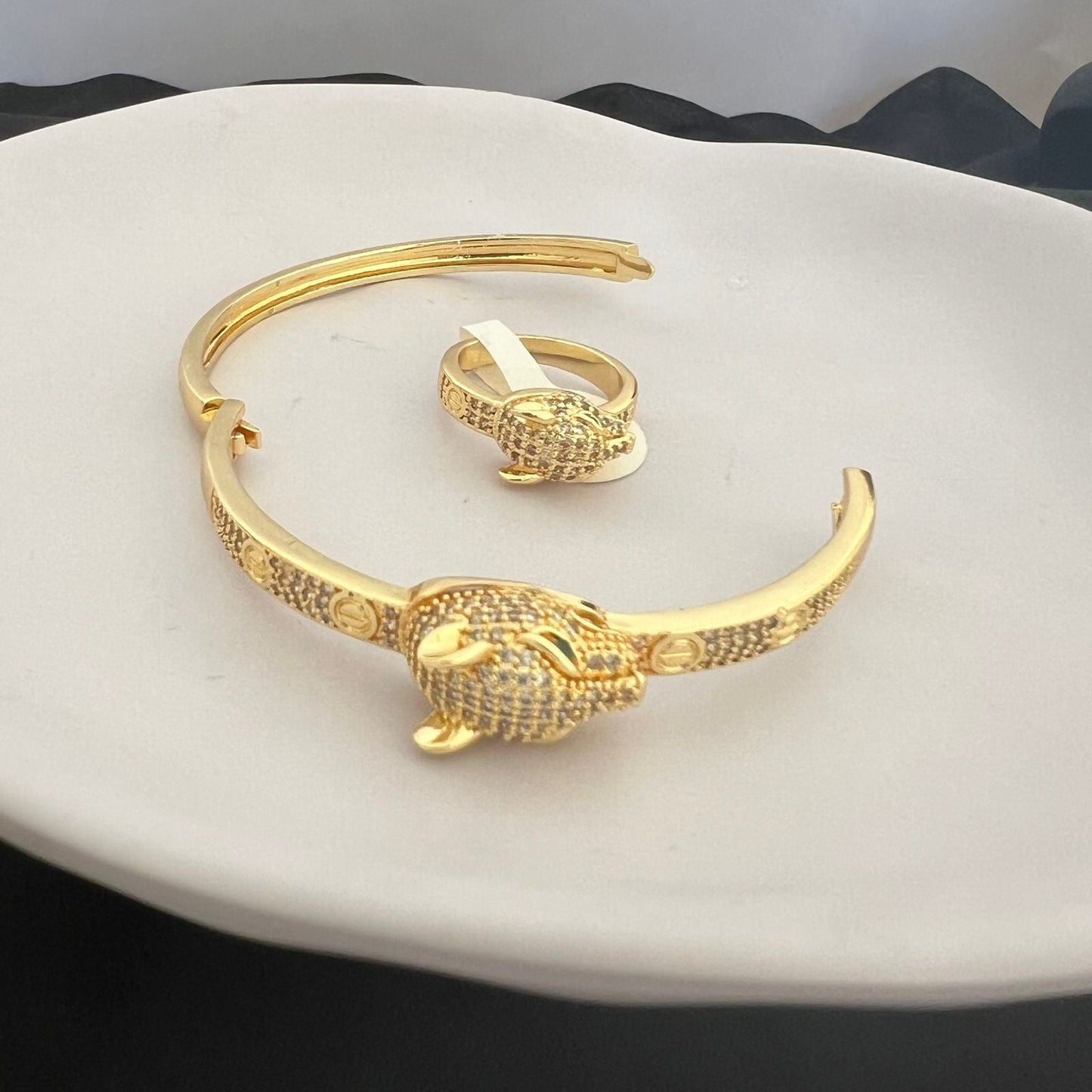 Sets - 2 pieces bracelet and ring trend zircon stones