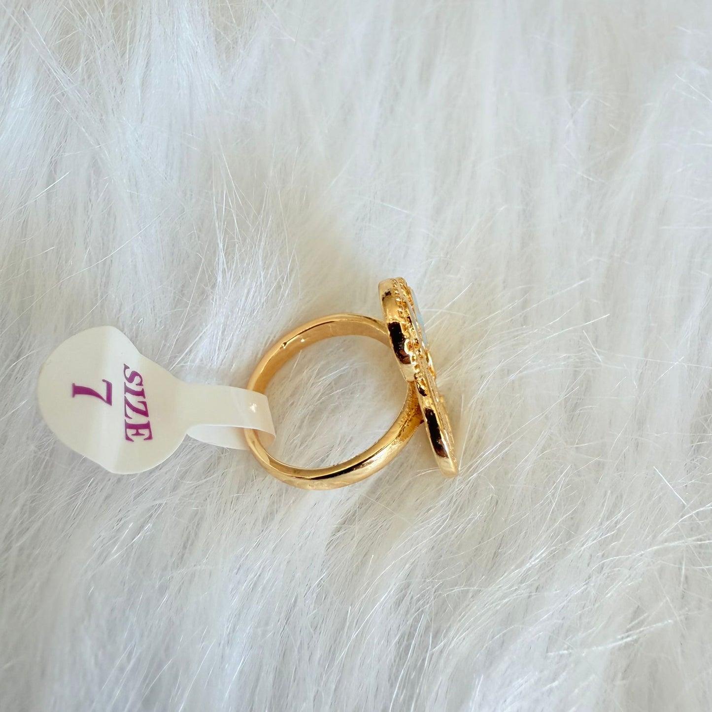 Ring size 7/8/9 - Gold circles with 7 eye and palm