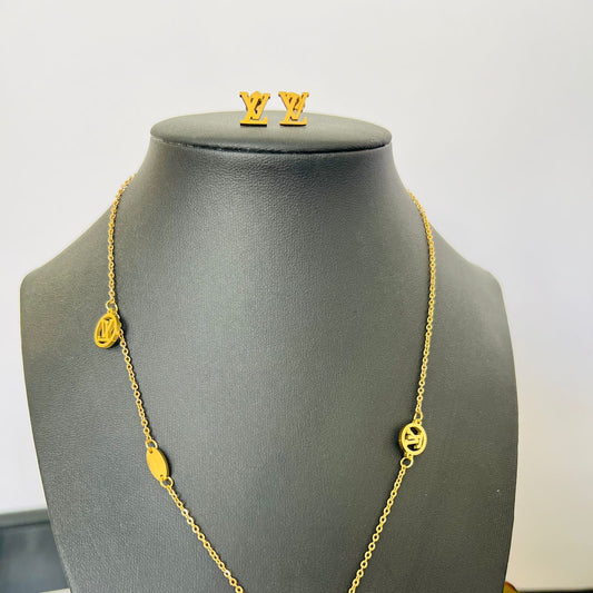 مجموعة - قطعتين قلادة وأقراط بسيطة جديدة