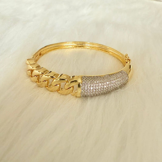 Bracelet - Simple gold bangle with zircon stones