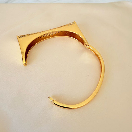 Bracelet - Gold open wide bangle with zircon