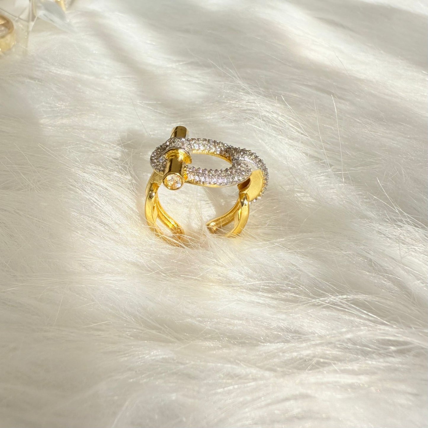 Ring - Gold ring free size with big zircon shape