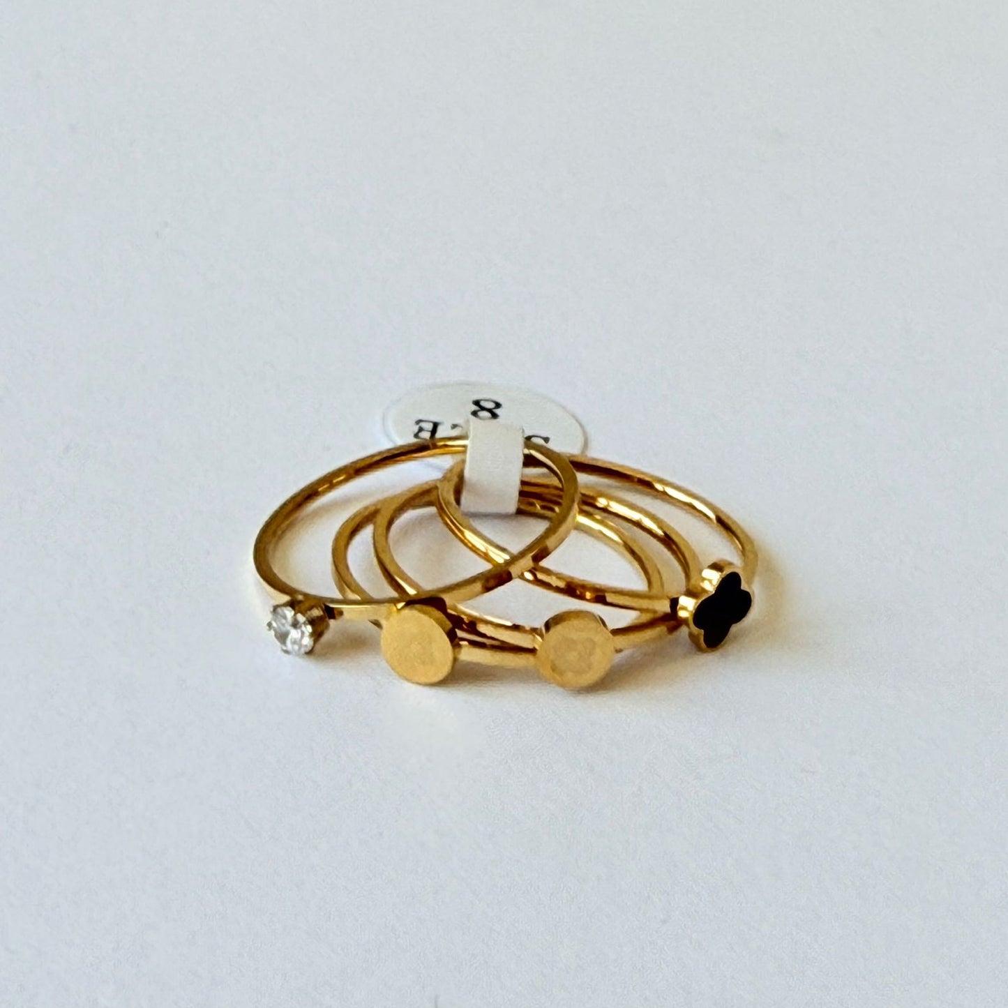Ring size 6/7/8/9 - Gold-plated 4 thin different rings
