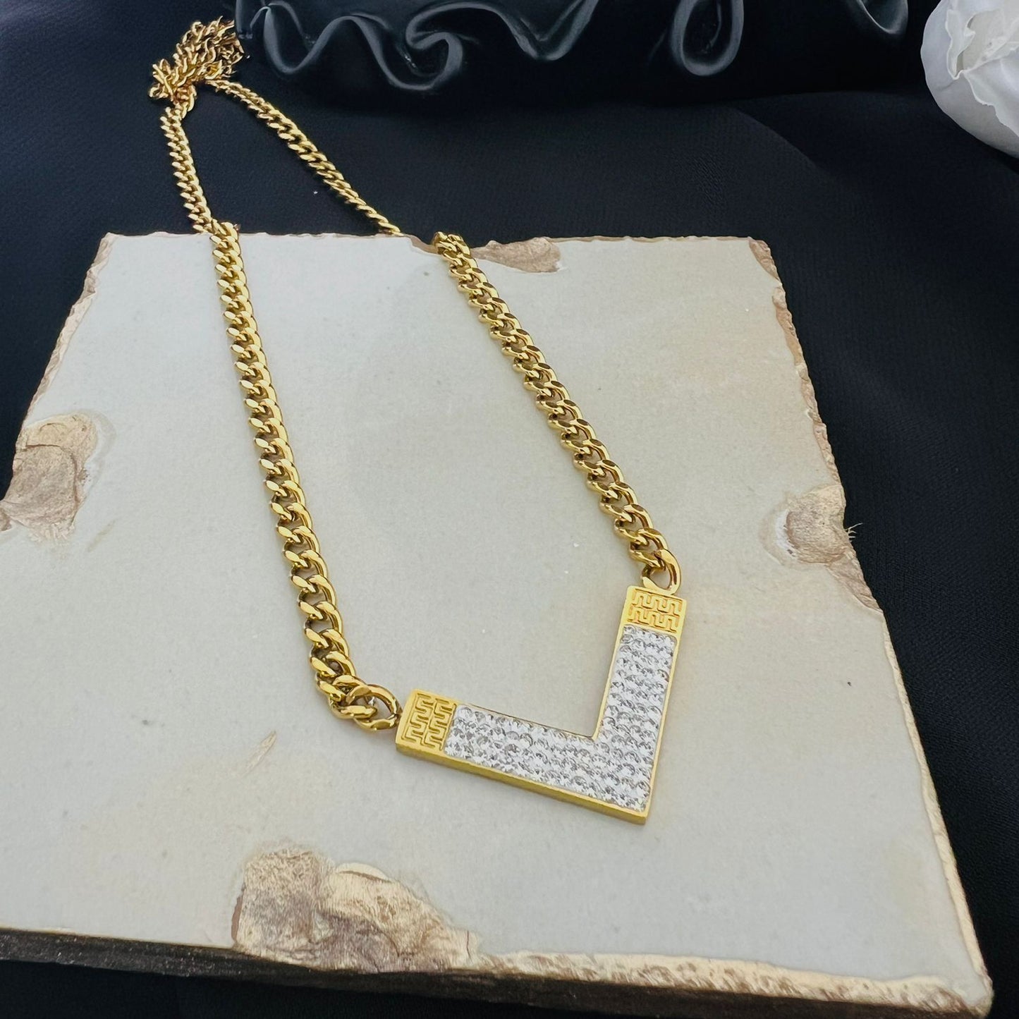 Necklace - Stainless steel big V zircon shape