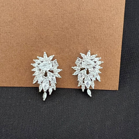Earring - Simple zircon leaves shape