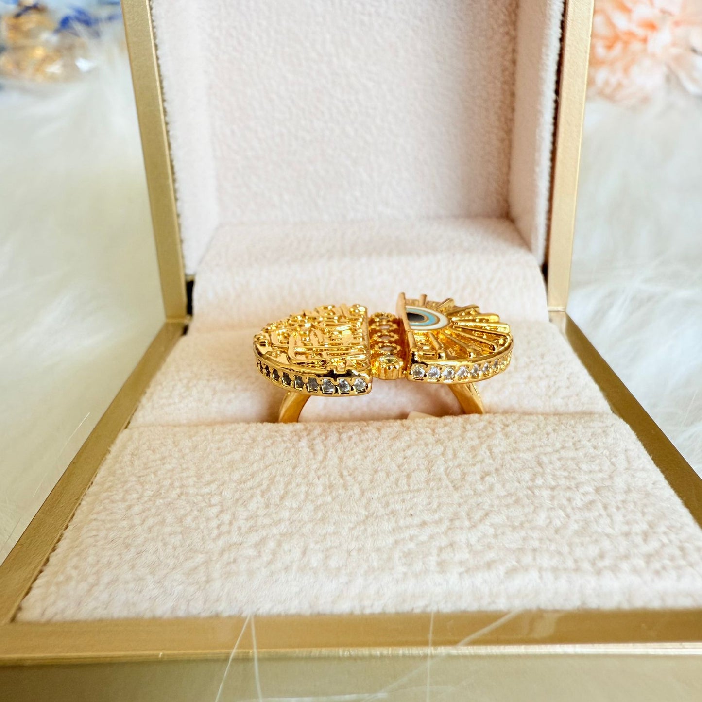 Ring size 7/8/9 - Gold f allah 5ayr 7afez