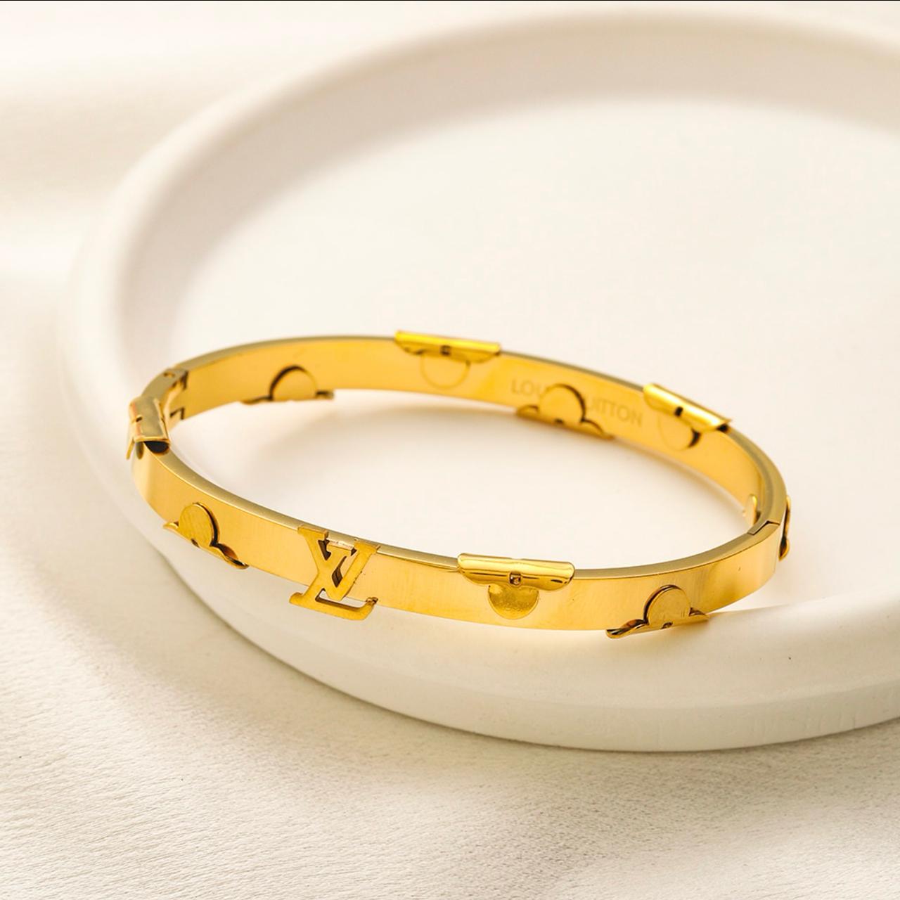 Stainless steel - Gold letters gold bangle