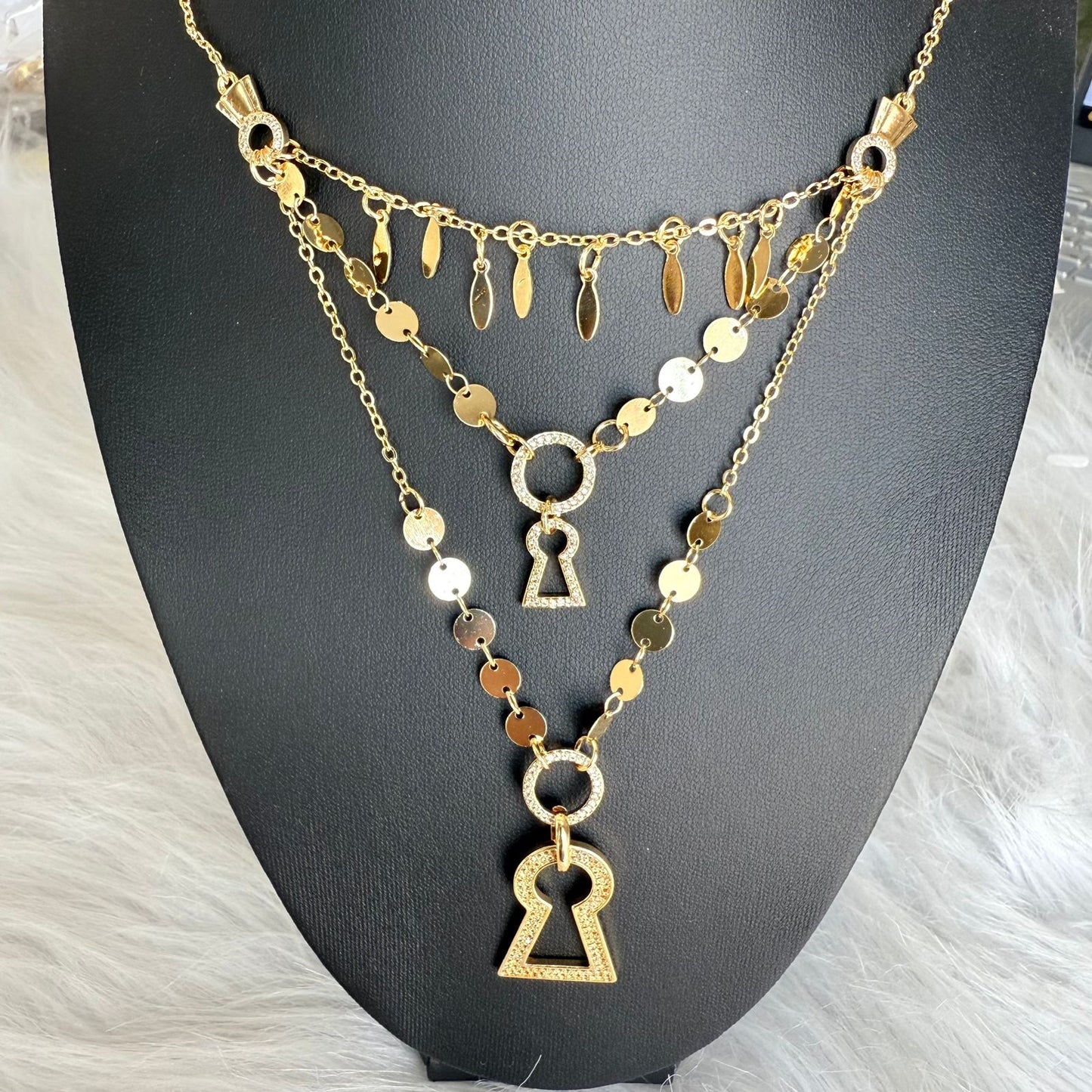 Necklace - Gold chains with lock pendants