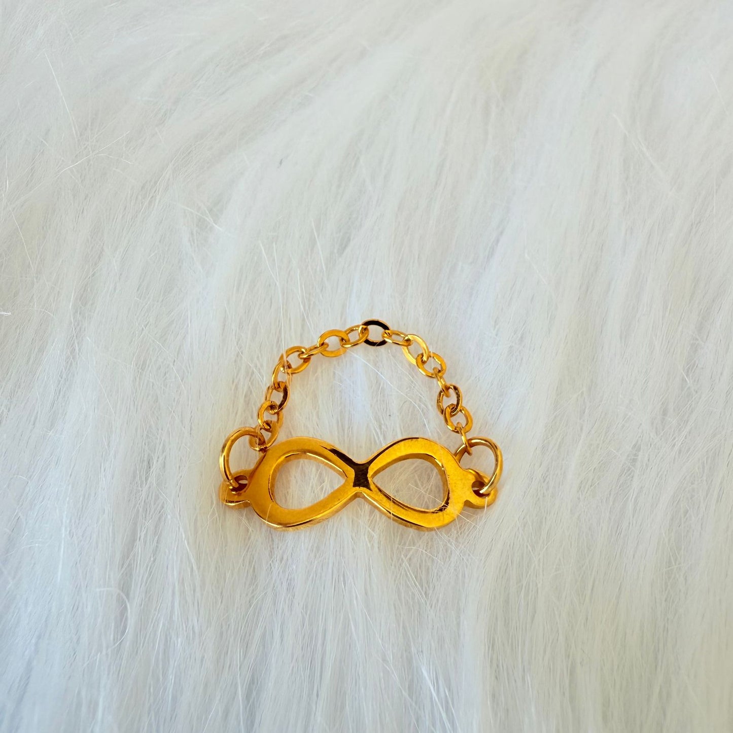 Ring size 7 - Gold infinity chain ring