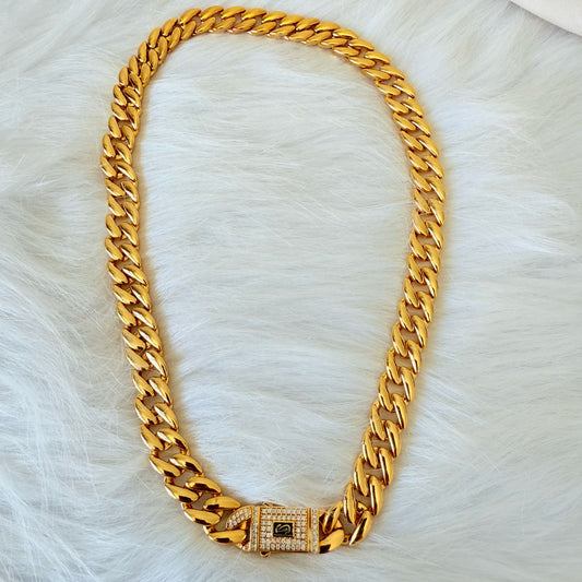 Necklace - Gold chain luxury shape