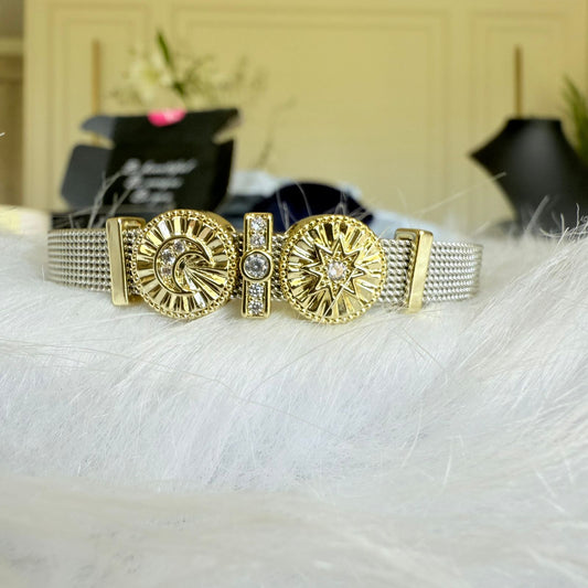 Bracelet - Simple silver bracelet with pendants