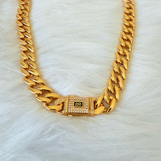 Necklace - Gold chain luxury shape
