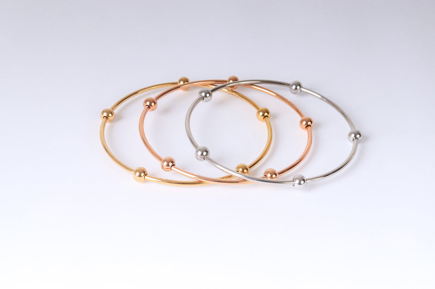 Stainless steel - 3 colored bangles with small balls