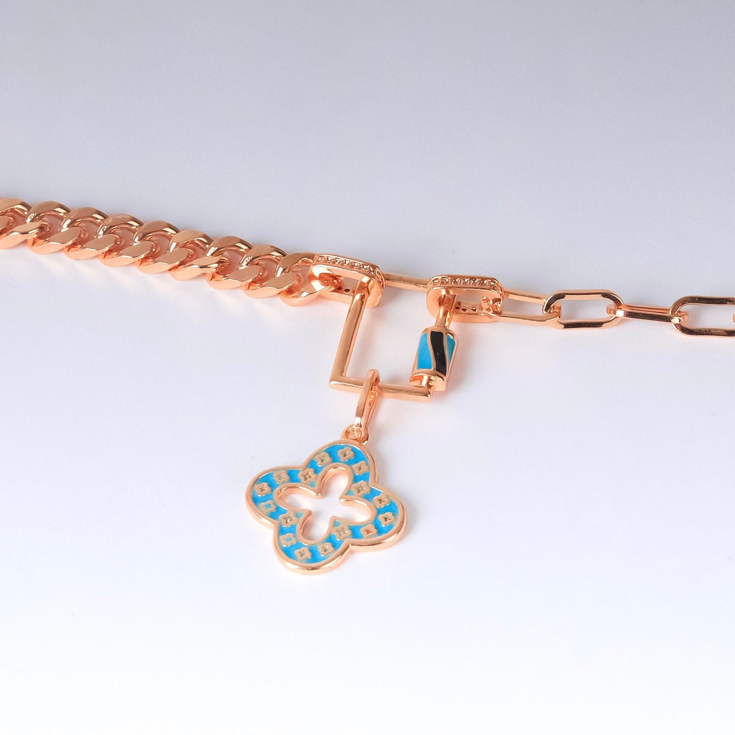 Bracelet - new shape turquoise pendant clover